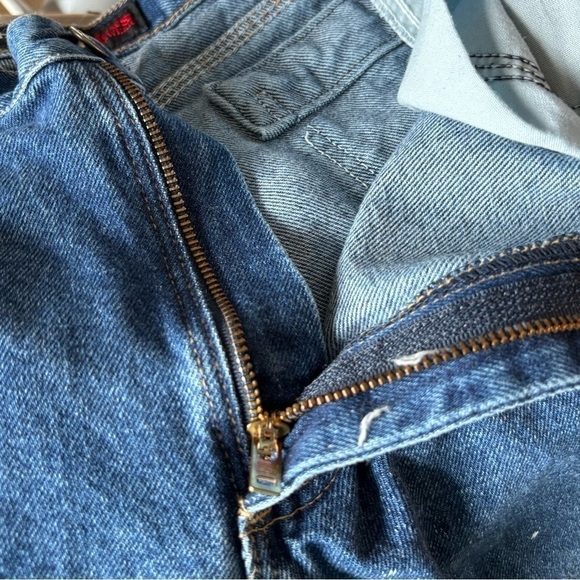 Wrangler Riggs Workwear Jeans Measures 32x32 Blue Denim Hammer Loop. Stain - Picture 13 of 16
